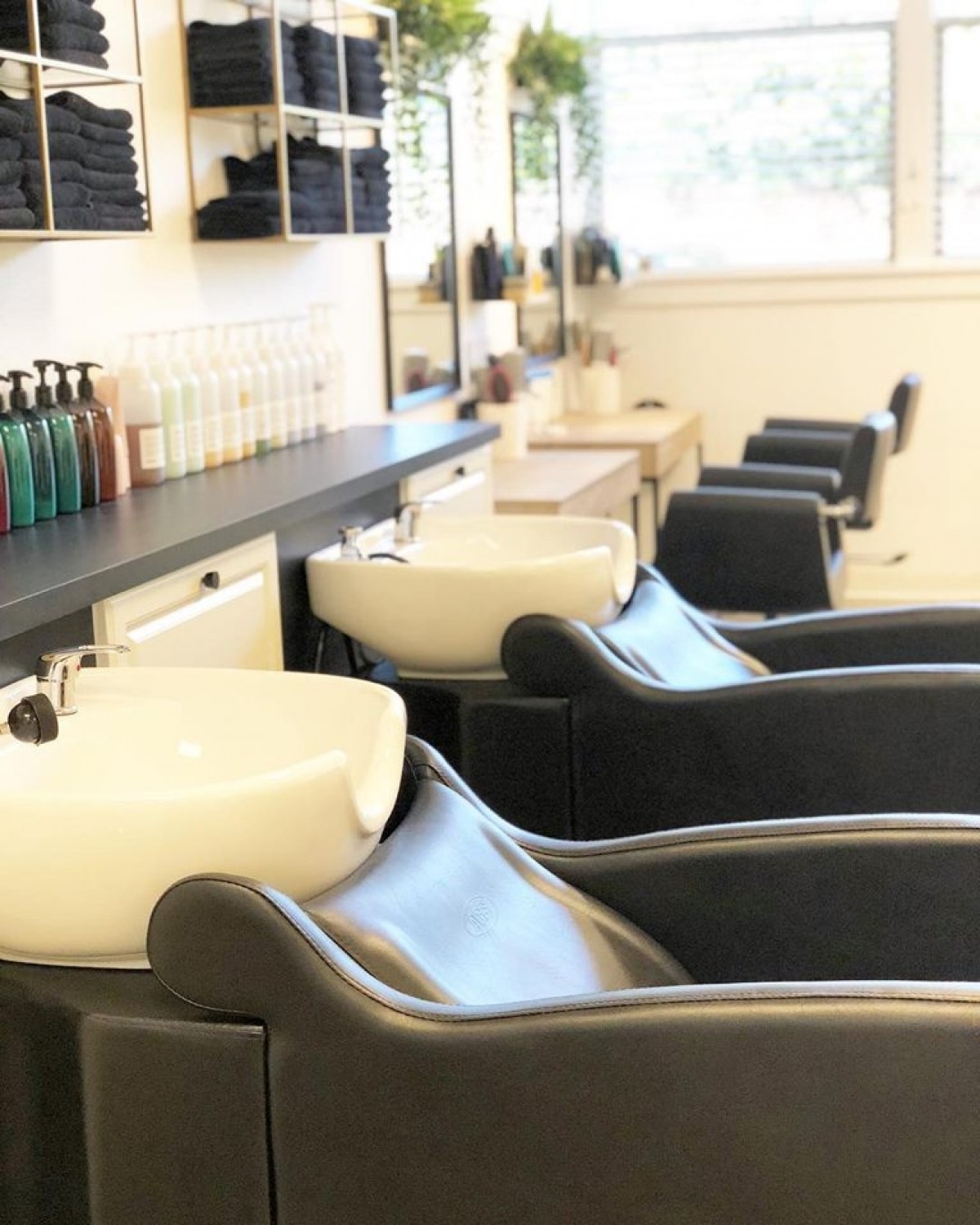 Island Backwash Shampoo Unit Backwash Shampoo System Shampoo Bowls Chairs